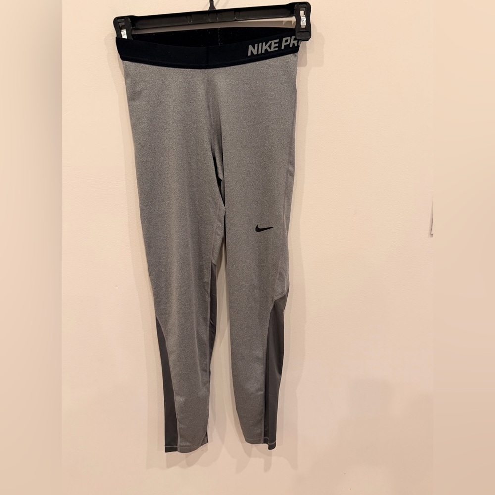 Nike Pro Dri-FIT Women’s Leggings Gray Black Athletic‎ Training Size M